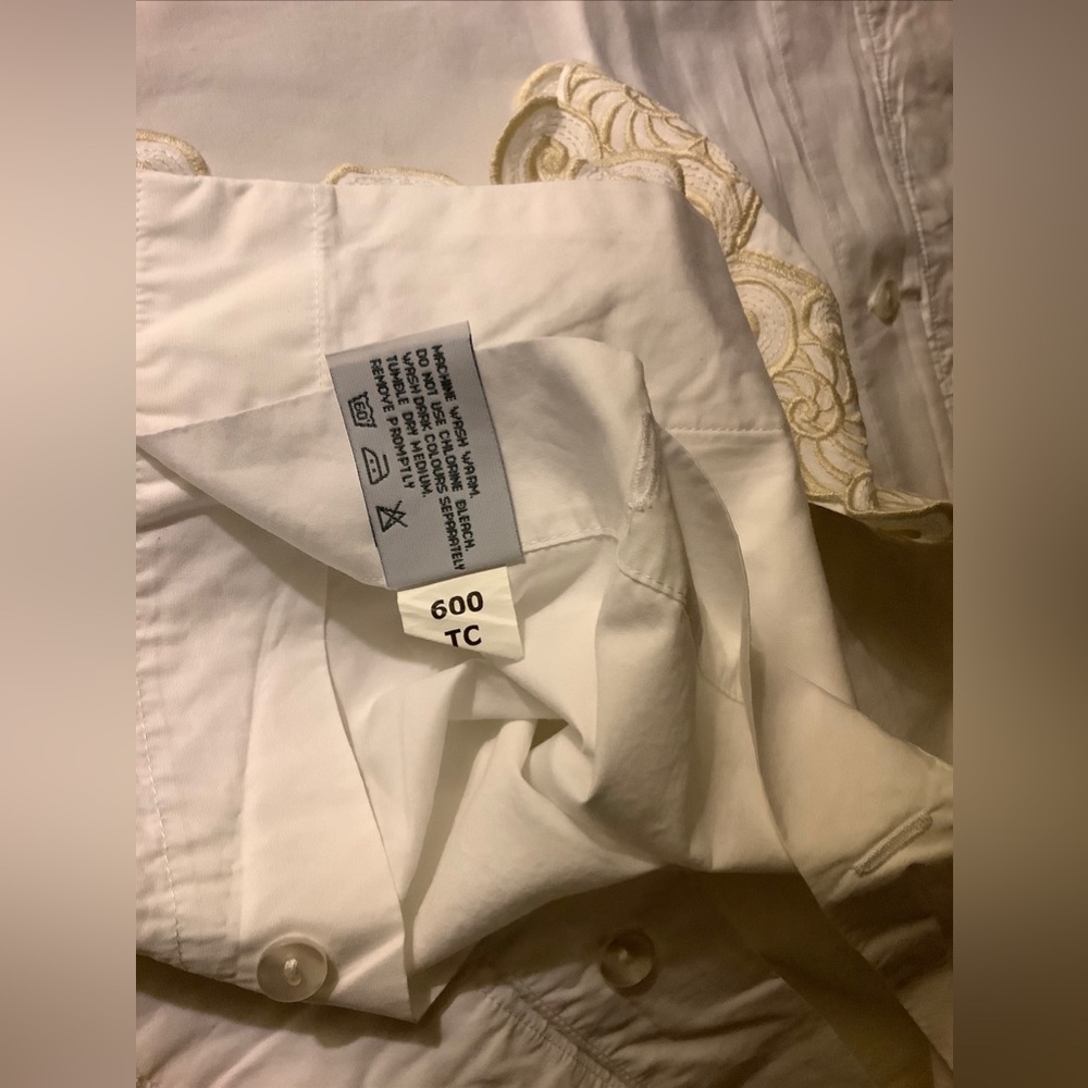 Schweitzer Linen Quilted Comforter Golden Ivory Embroidery + 2 Matching Shams - Picture 12 of 15